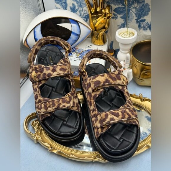 🆕 KURT GEIGER LONDON 🧿 NWOB Orson Leopard Suede EagleHead Dad Sandal Sz 8.5 - Picture 3 of 15